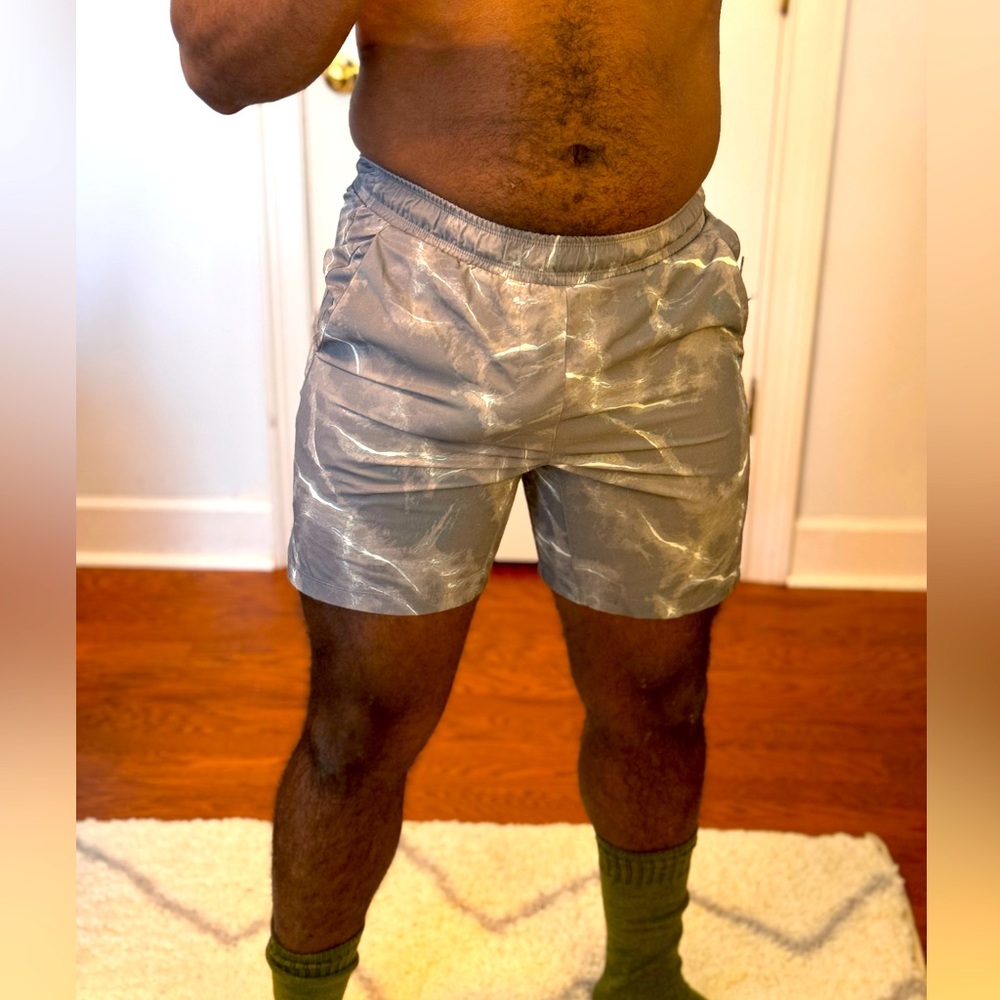 Men’s swim shorts